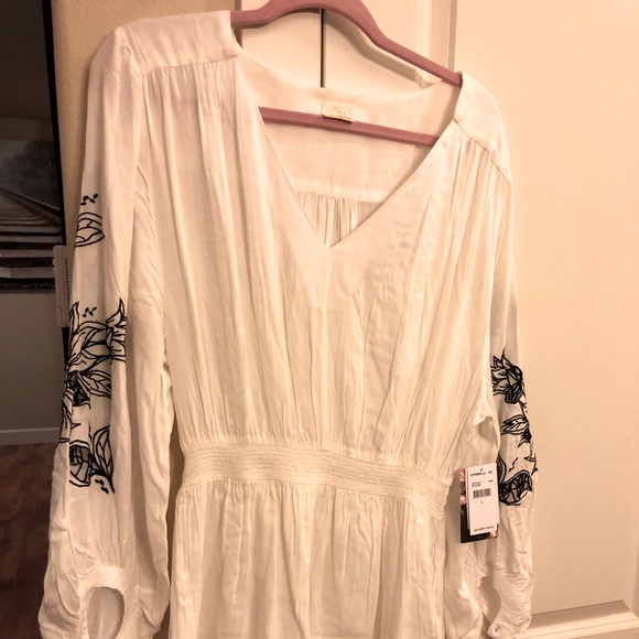 Romper - Picture 1 of 4